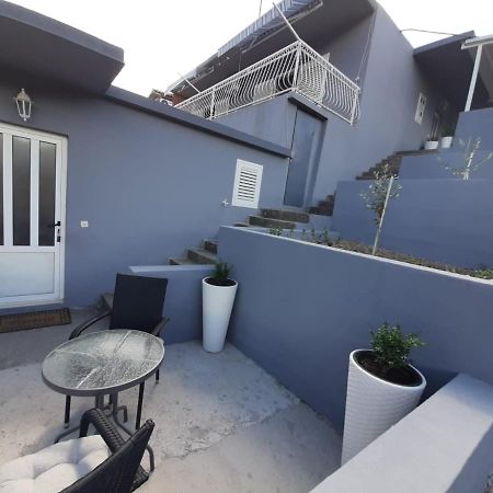 Apartman Jadranka Rogotin Exterior foto